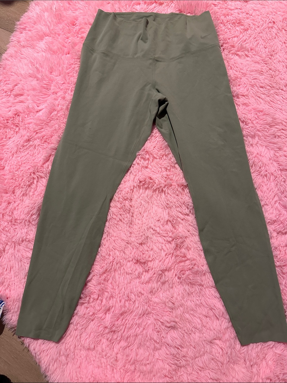 Nike Olive Green High-Waist Leggings